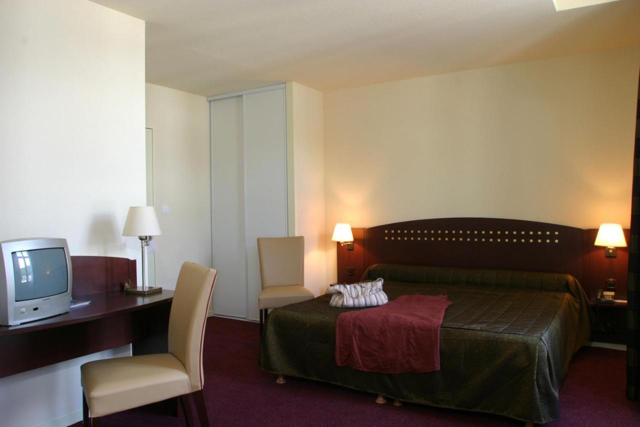 Le Parc Des Fees Hotel Retaurant & Spa La Bourboule Camera foto